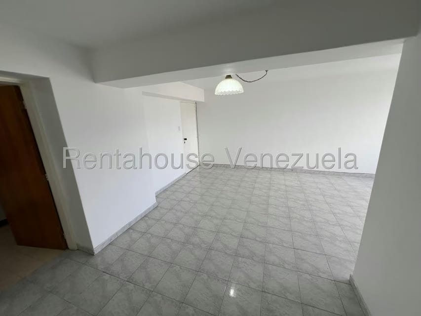 Apartamento (1 Nivel) en Alquiler en Manzanares, Distrito Metropolitano - 3