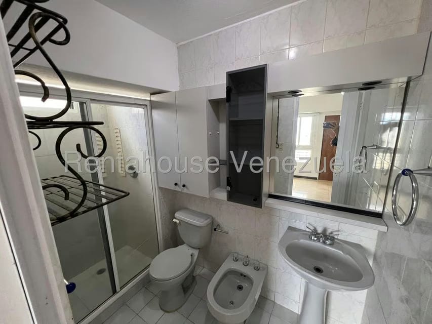 Apartamento (1 Nivel) en Alquiler en Manzanares, Distrito Metropolitano - 8