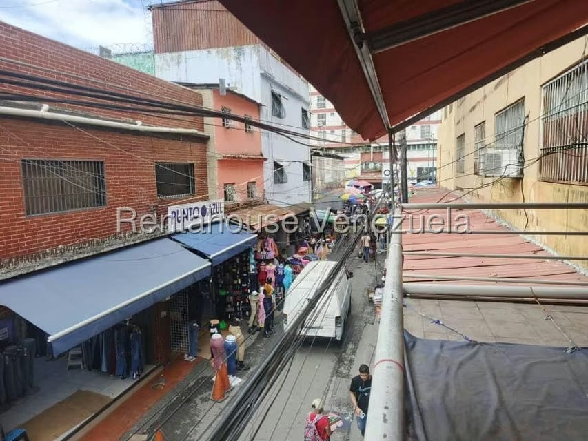 Casa (Multipes Niveles) en Venta en Cementerio, Distrito Metropolitano - 12