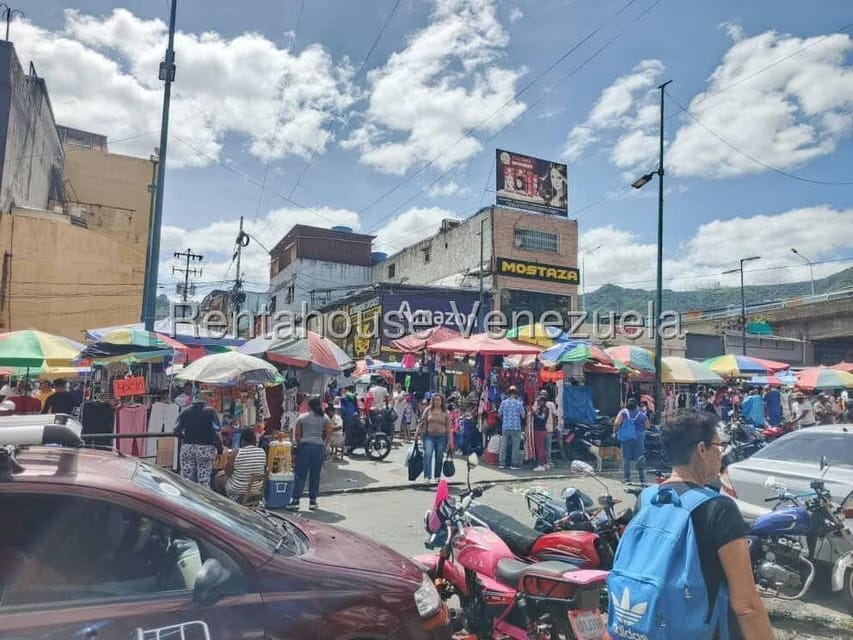 Casa (Multipes Niveles) en Venta en Cementerio, Distrito Metropolitano - 4