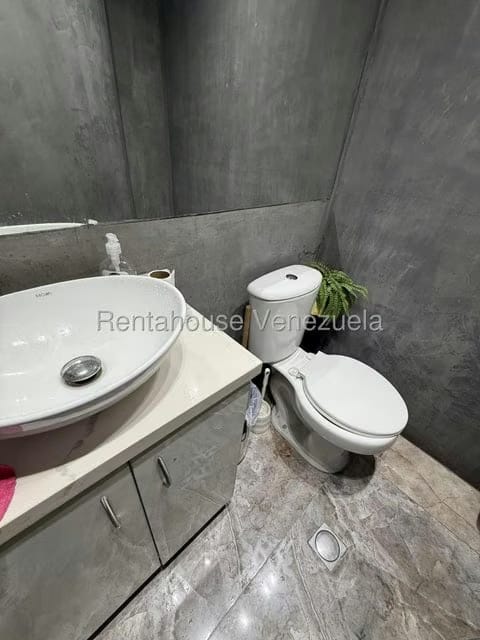 Negocios y Empresas (Belleza y Salud) en Venta en El Rosal, Distrito Metropolitano - 17