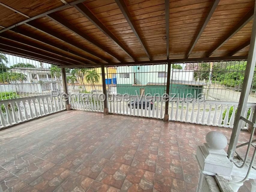 Casa (Duplex) en Venta en La Fuente, Aragua - 30
