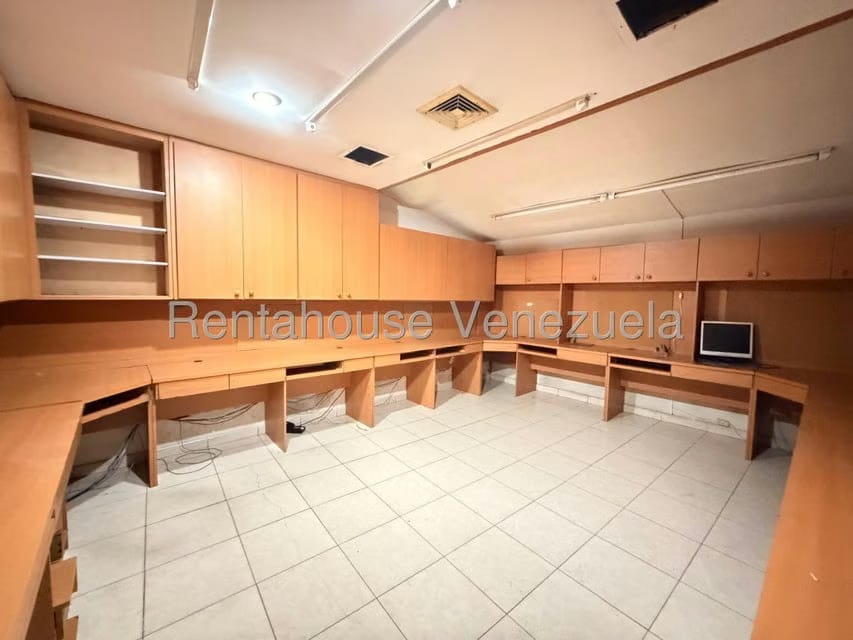 Comercial (Local Comercial) en Alquiler en Boleita Norte, Distrito Metropolitano - 16