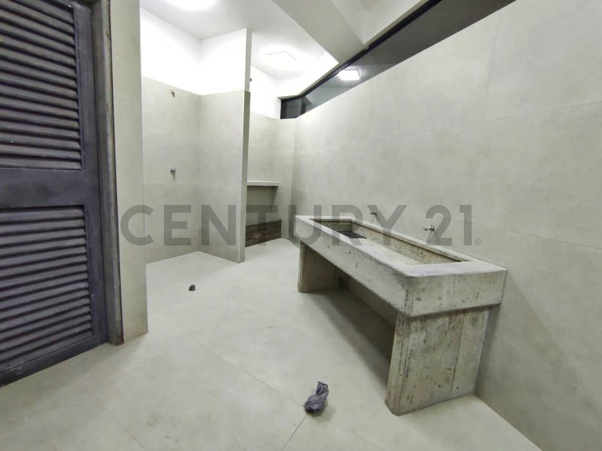 Local en alquiler para concesionario de vehículos - 14