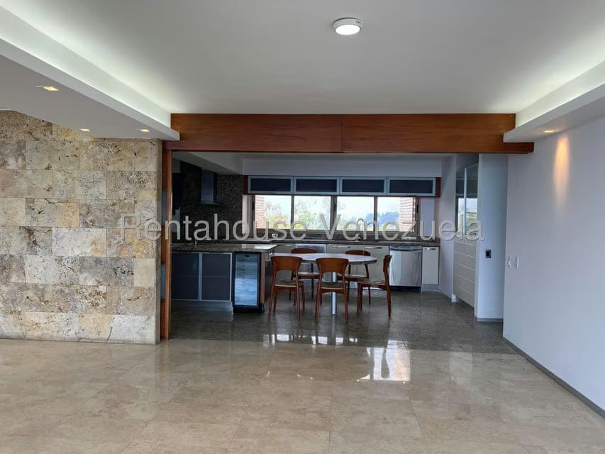 Apartamento (1 Nivel) en Alquiler en Los Naranjos del Cafetal, Distrito Metropolitano - 13