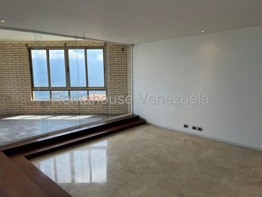 Apartamento (1 Nivel) en Alquiler en Los Naranjos del Cafetal, Distrito Metropolitano - 14