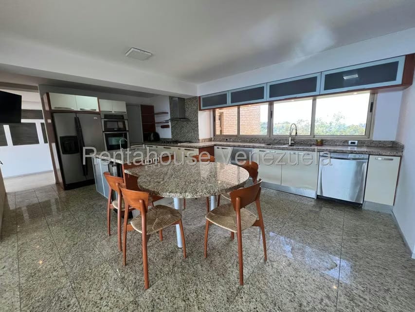 Apartamento (1 Nivel) en Alquiler en Los Naranjos del Cafetal, Distrito Metropolitano - 15