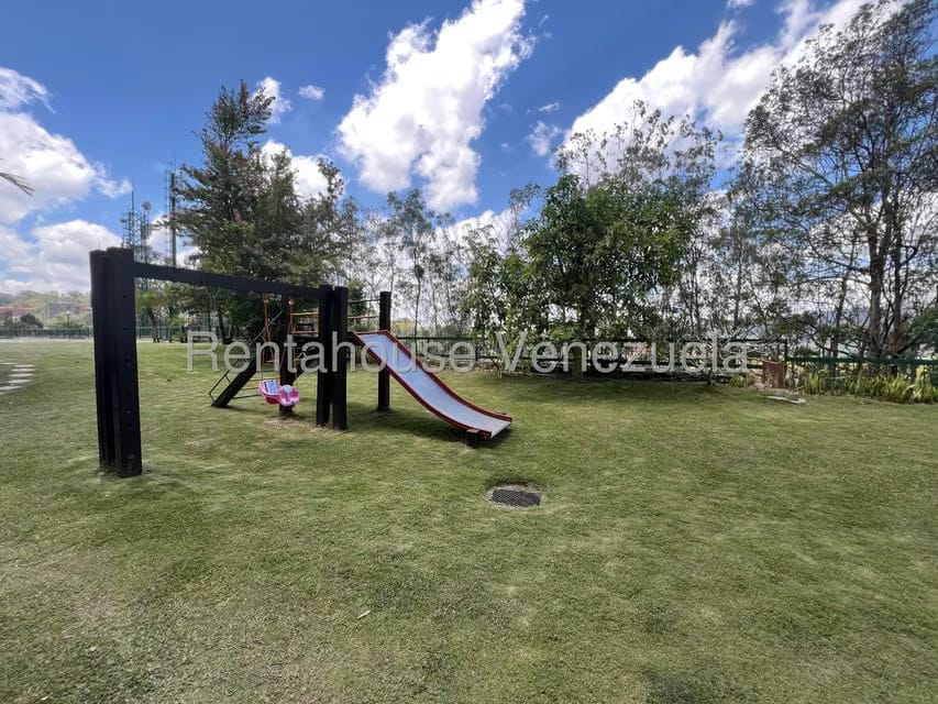 Apartamento (1 Nivel) en Alquiler en Los Naranjos del Cafetal, Distrito Metropolitano - 53