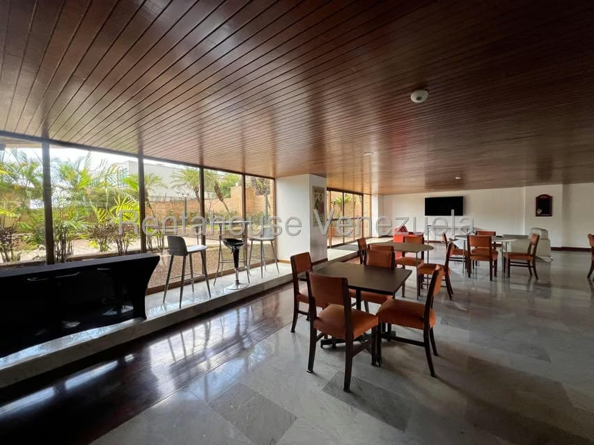 Apartamento (1 Nivel) en Alquiler en Los Naranjos del Cafetal, Distrito Metropolitano - 57