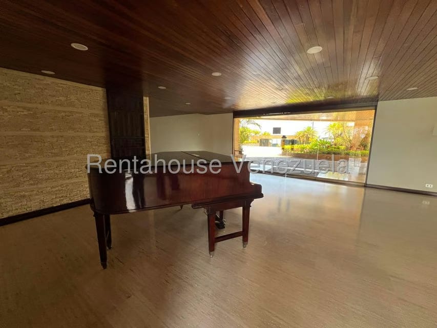 Apartamento (1 Nivel) en Alquiler en Los Naranjos del Cafetal, Distrito Metropolitano - 62