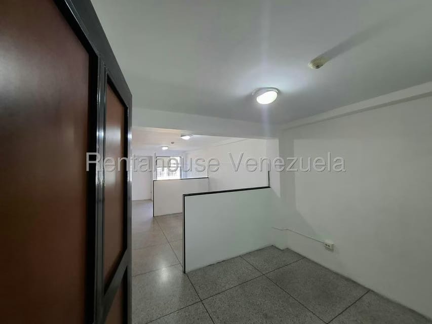 Comercial (Oficina) en Alquiler en San Jose, Aragua - 11