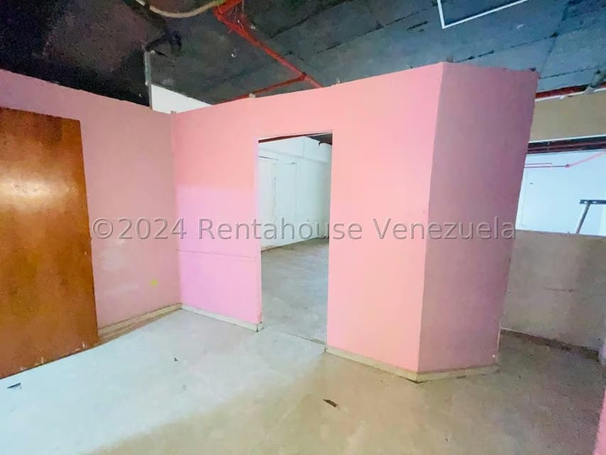 Comercial (Oficina) en Alquiler en Avenida Bolivar, Aragua - 12