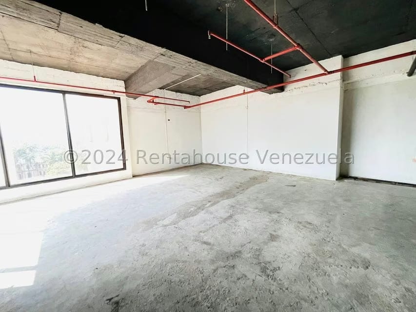 Comercial (Oficina) en Alquiler en Avenida Bolivar, Aragua - 8