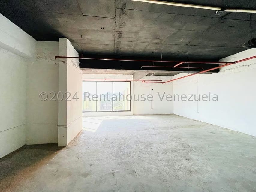 Comercial (Oficina) en Alquiler en Avenida Bolivar, Aragua - 9