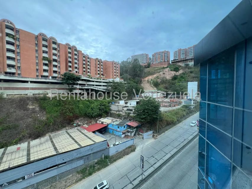 Comercial (Oficina) en Alquiler en Cerro Verde, Distrito Metropolitano - 12