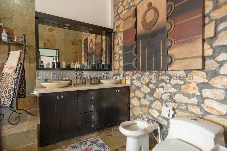 Casa (Multipes Niveles) en Venta en El Hatillo, Distrito Metropolitano - 16