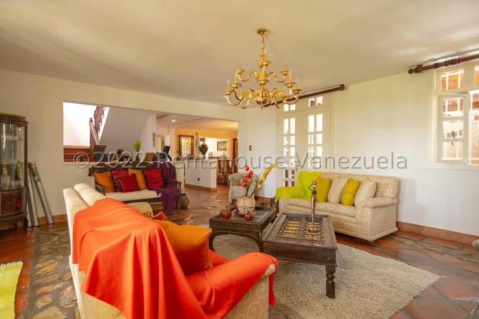 Casa (Multipes Niveles) en Venta en El Hatillo, Distrito Metropolitano - 3