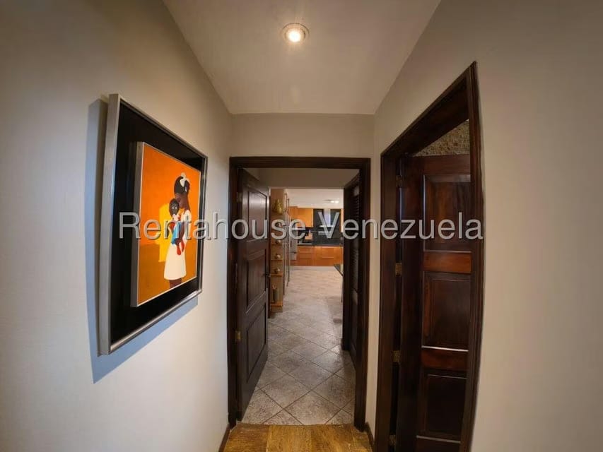 Casa (Multipes Niveles) en Venta en Alto Hatillo, Distrito Metropolitano - 24