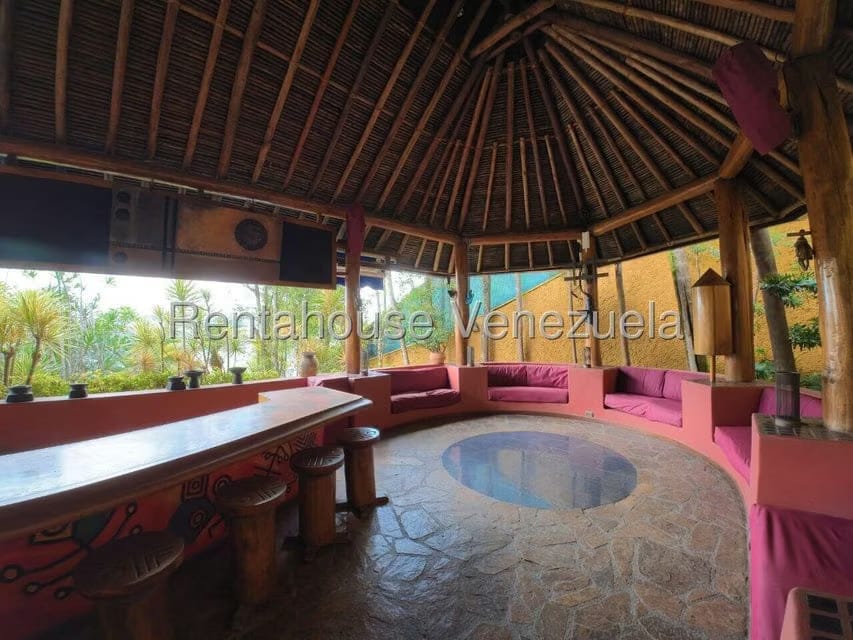 Casa (Multipes Niveles) en Venta en Alto Hatillo, Distrito Metropolitano - 63