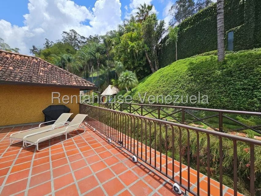 Casa (Multipes Niveles) en Venta en Alto Hatillo, Distrito Metropolitano - 92