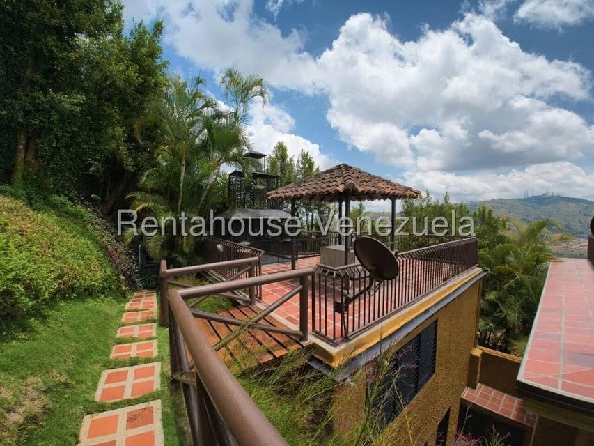 Casa (Multipes Niveles) en Venta en Alto Hatillo, Distrito Metropolitano - 98
