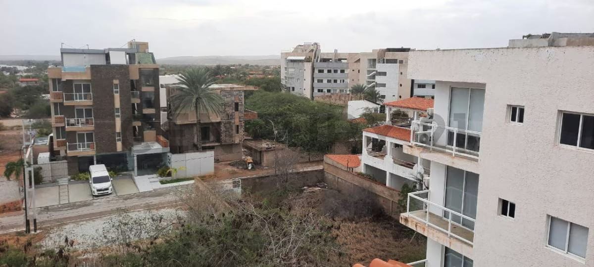 Edificio en venta en Playa el Yaque Isla de Margarita - 13