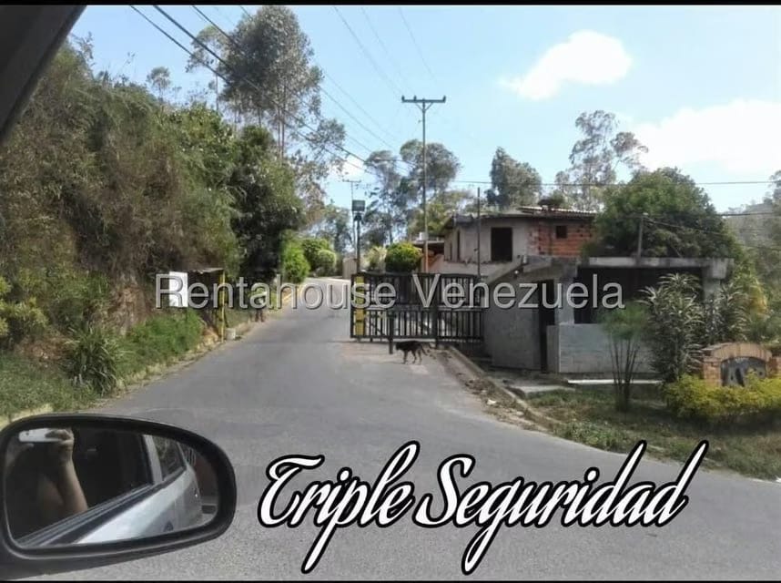 Terreno (Residencial) en Venta en Colinas de Carrizal, Miranda - 2