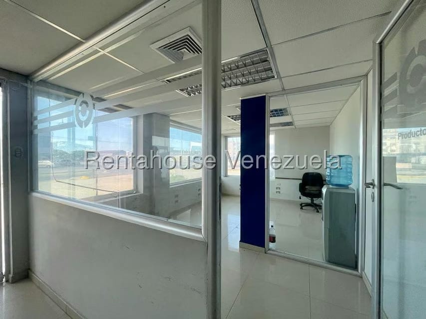 Comercial (Local Comercial) en Venta en Punto Fijo, Falcon - 18