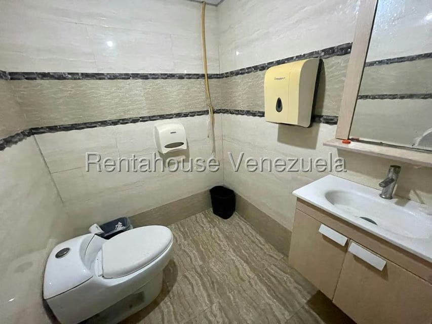Comercial (Local Comercial) en Venta en Punto Fijo, Falcon - 22