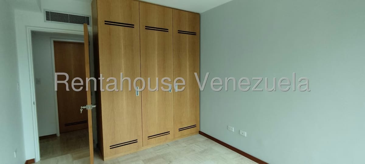 Apartamento (1 Nivel) en Venta en La Lagunita Country Club, Distrito Metropolitano - 17
