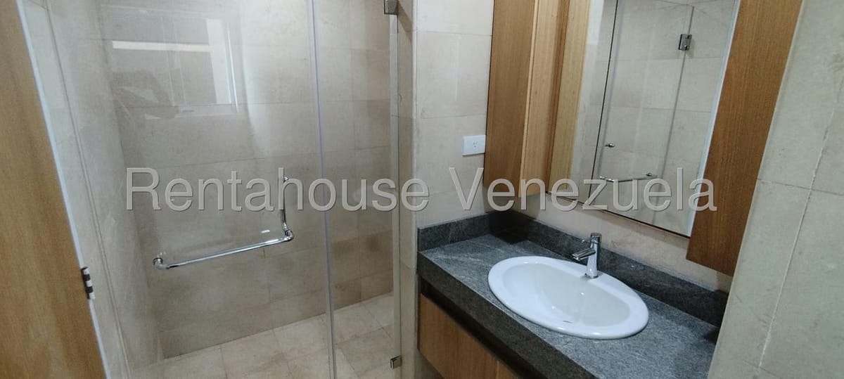 Apartamento (1 Nivel) en Venta en La Lagunita Country Club, Distrito Metropolitano - 28