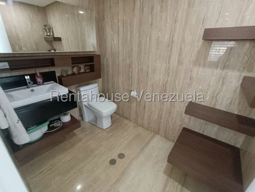 Apartamento (1 Nivel) en Venta en Terrazas del Country, Carabobo - 23