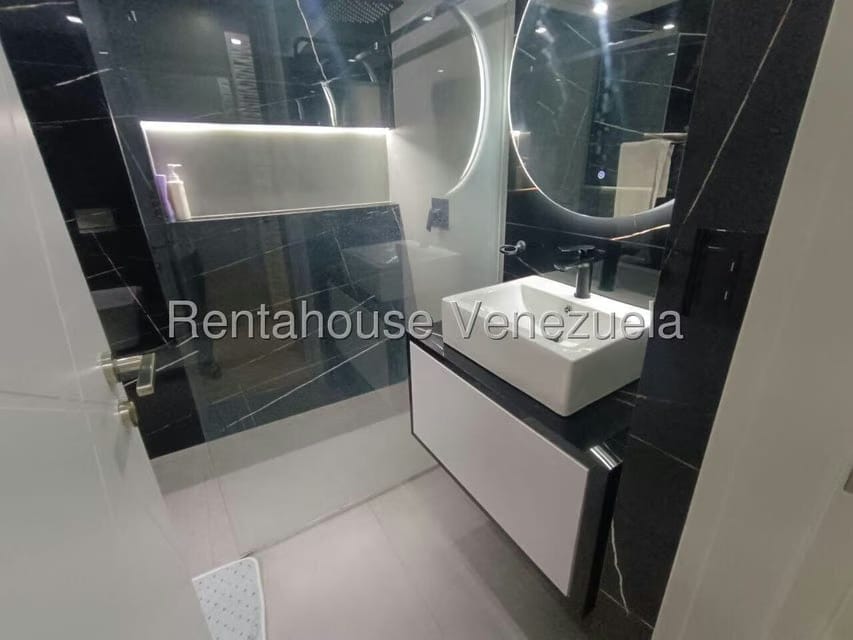 Apartamento (1 Nivel) en Venta en Terrazas del Country, Carabobo - 28