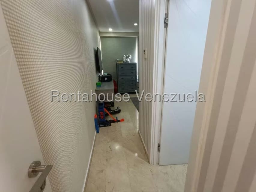 Apartamento (1 Nivel) en Venta en Terrazas del Country, Carabobo - 36