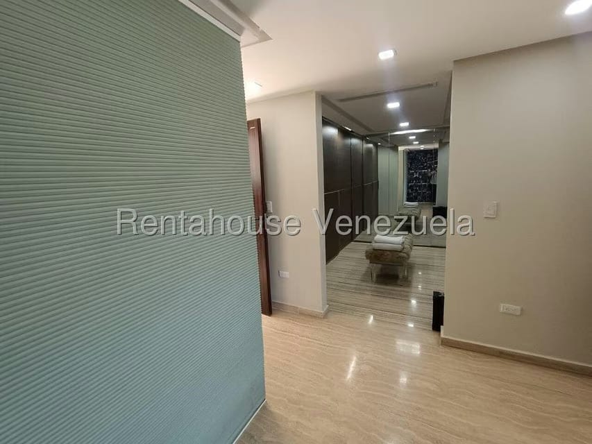 Apartamento (1 Nivel) en Venta en Terrazas del Country, Carabobo - 46