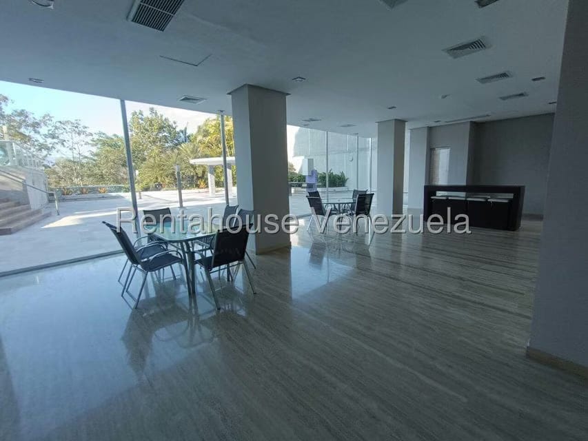 Apartamento (1 Nivel) en Venta en Terrazas del Country, Carabobo - 81