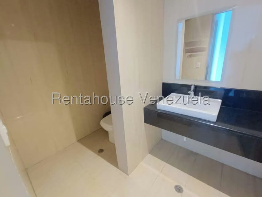 Apartamento (1 Nivel) en Venta en Terrazas del Country, Carabobo - 85