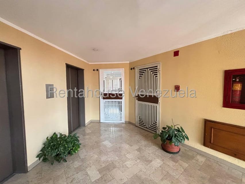 Apartamento (1 Nivel) en Venta en El Parque, Lara - 16