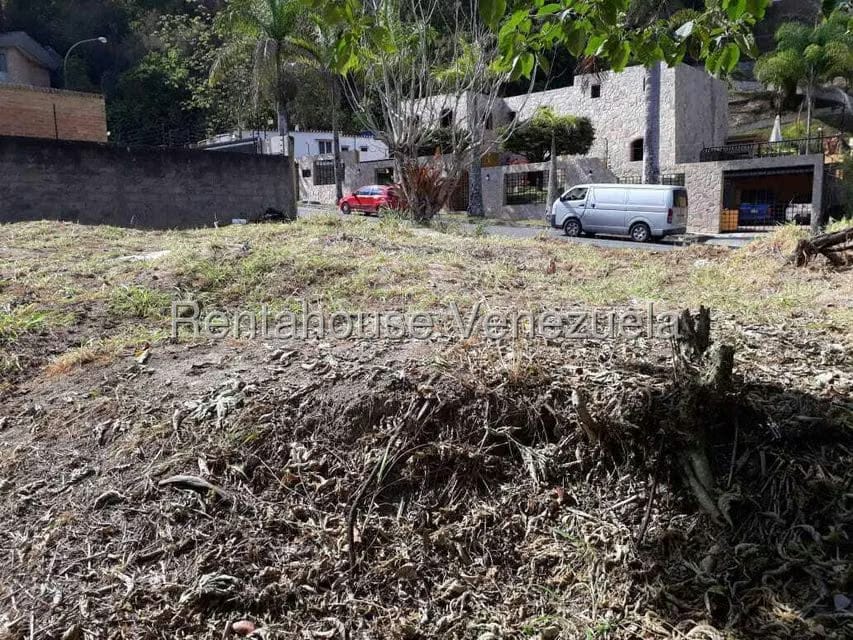 Terreno (Residencial) en Venta en Parque Oripoto, Distrito Metropolitano - 12