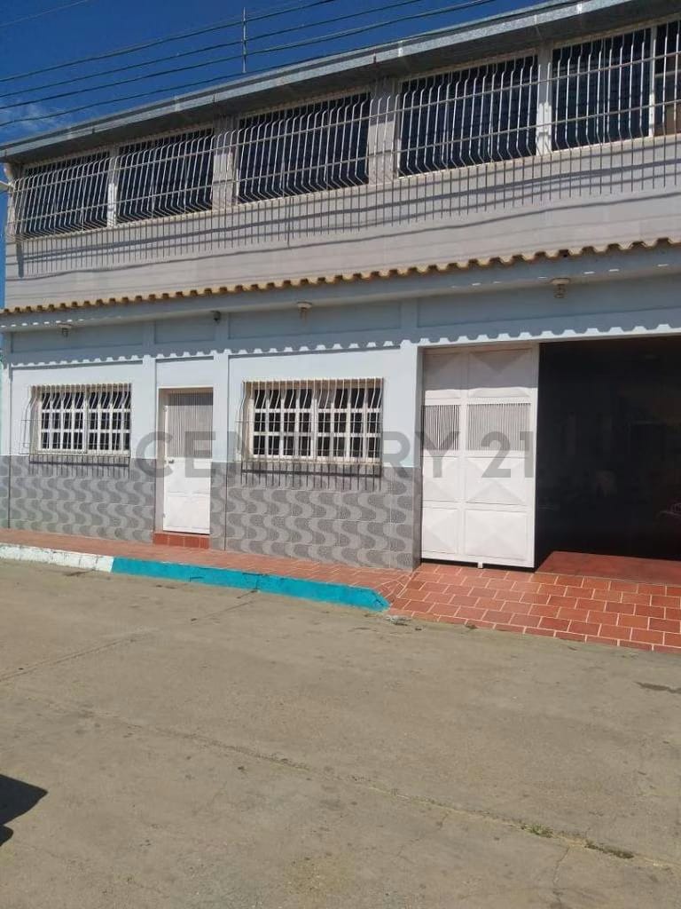 A precio de Oportunidad Casa de 2 plantas en Sector la Honda Tocuyito