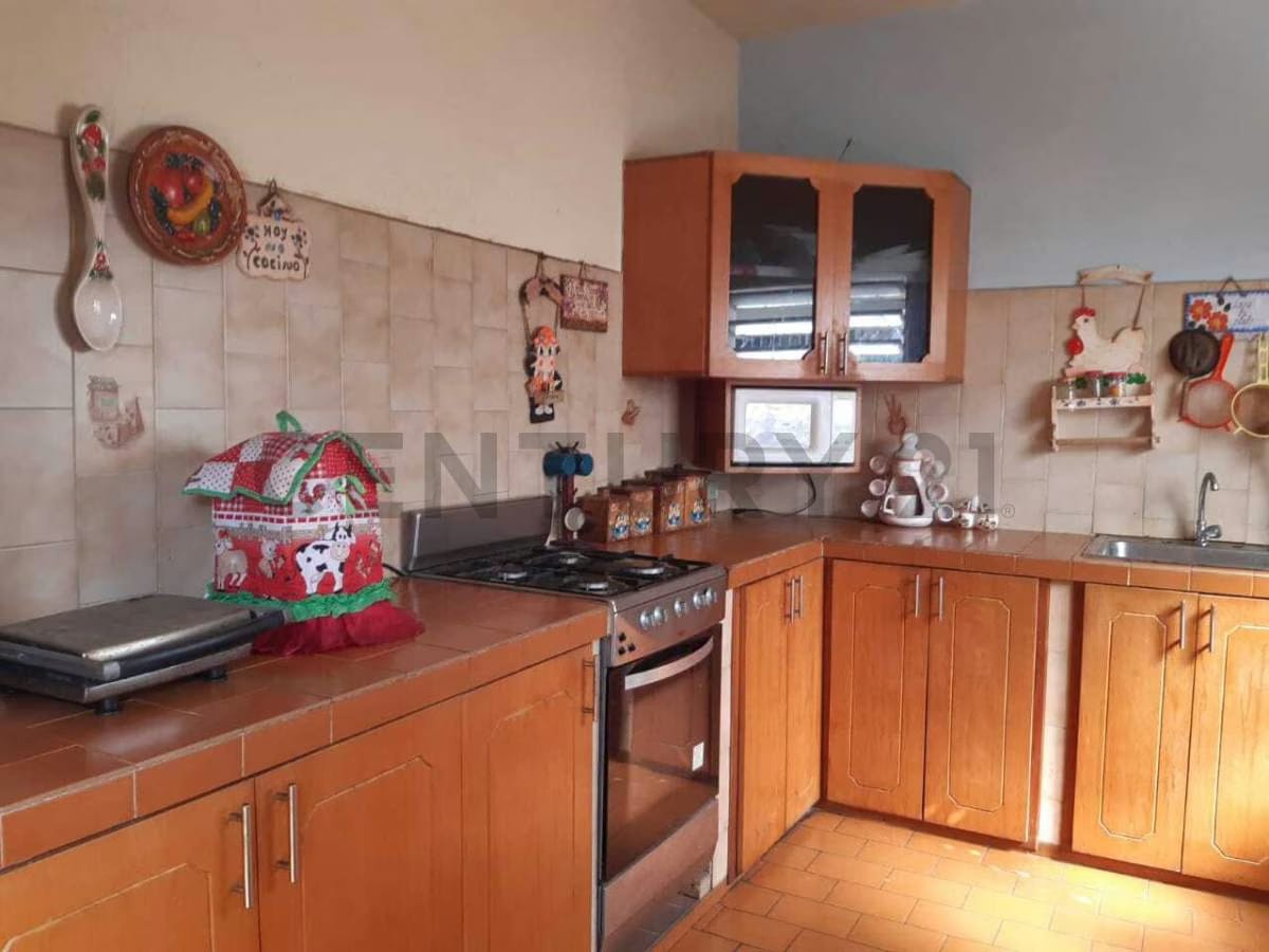 A precio de Oportunidad Casa de 2 plantas en Sector la Honda Tocuyito - 12