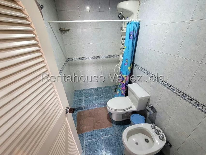 Apartamento (1 Nivel) en Alquiler en Chuao, Distrito Metropolitano - 18