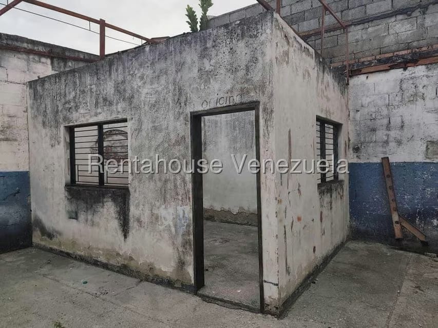 Terreno (Comercial) en Venta en Centro, Lara - 14