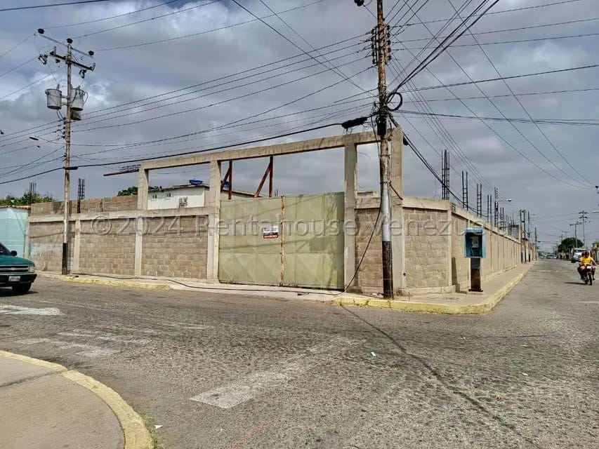 Terreno (Comercial) en Venta en Punto Fijo, Falcon