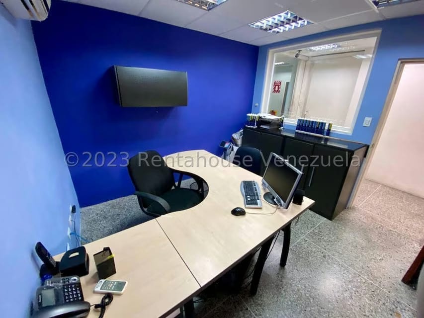Comercial (Galpon - Deposito) en Venta en Zona Industrial 2, Lara - 73