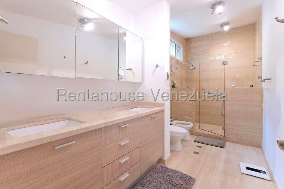 Casa (1 Nivel) en Venta en La Lagunita Country Club, Distrito Metropolitano - 31