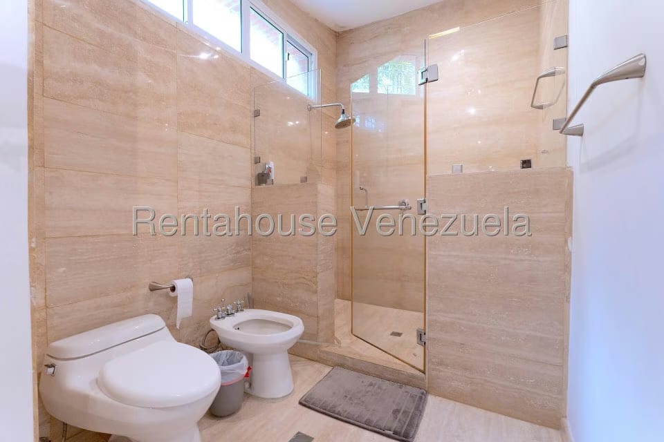 Casa (1 Nivel) en Venta en La Lagunita Country Club, Distrito Metropolitano - 32