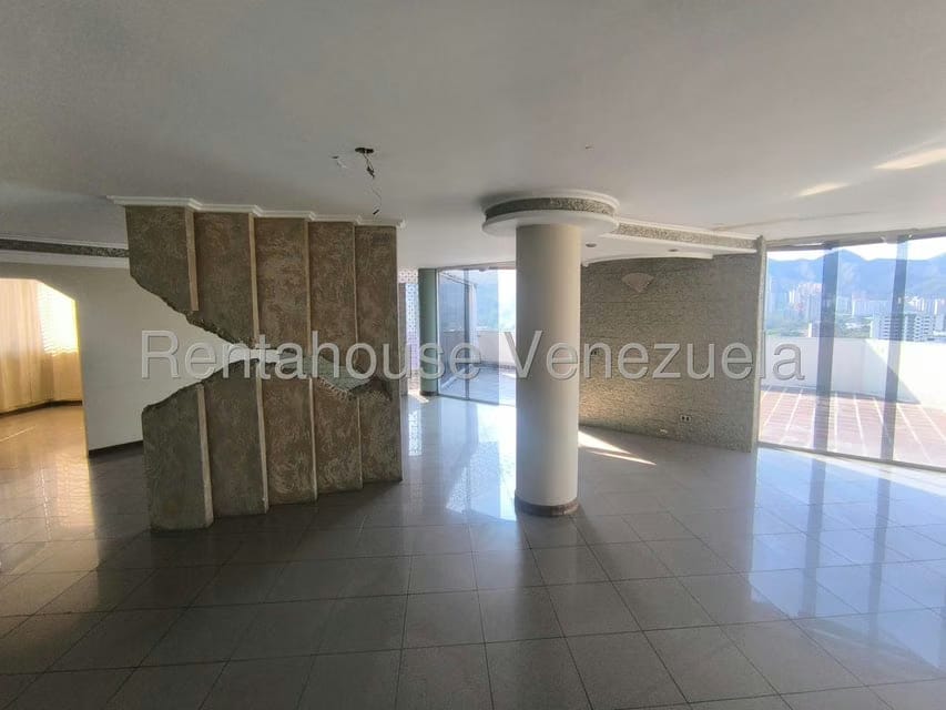 Apartamento (1 Nivel) en Venta en El Bosque, Carabobo - 3