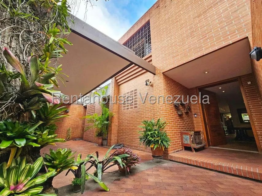 Casa (Duplex) en Venta en La Floresta, Distrito Metropolitano - 18