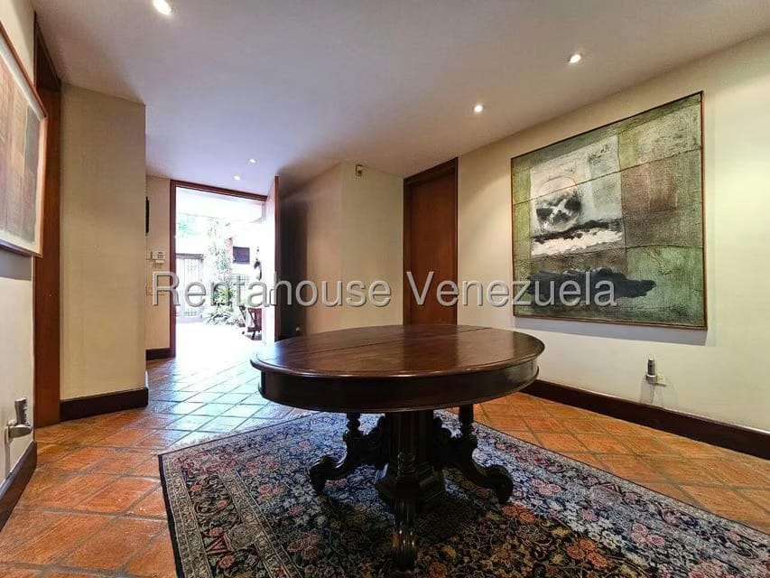 Casa (Duplex) en Venta en La Floresta, Distrito Metropolitano - 24
